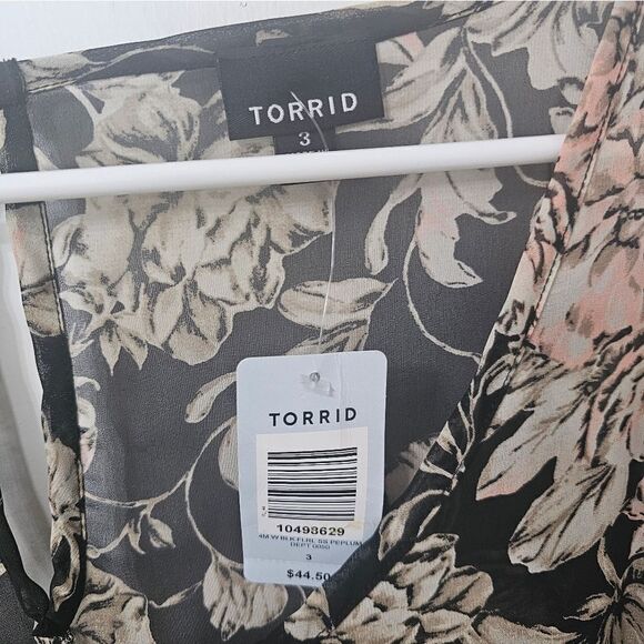 NWT Torrid blouse sz 3 - Picture 5 of 5
